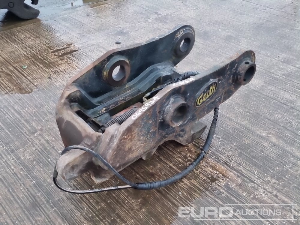 Geith Hydraulic Double Lock Quick Hitch 80mm Pin to suit 20 Ton Excavator - Брза спојка: слика 5 Geith Hydraulic Double Lock Quick Hitch 80mm Pin to suit 20 Ton Excavator - Брза спојка: слика 5