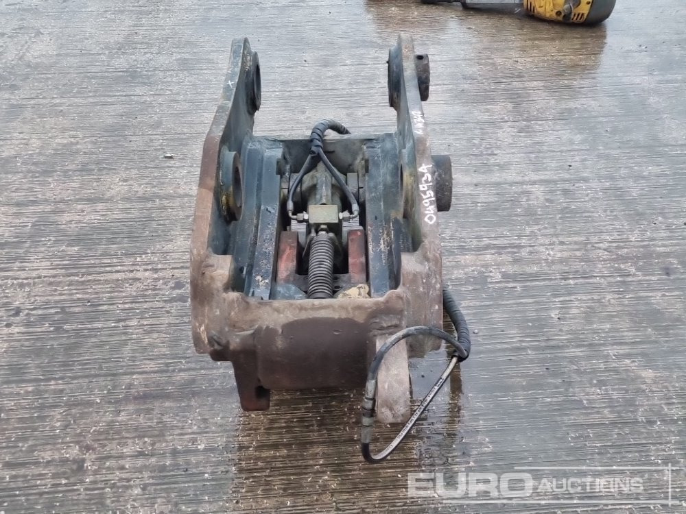 Geith Hydraulic Double Lock Quick Hitch 80mm Pin to suit 20 Ton Excavator - Брза спојка: слика 4 Geith Hydraulic Double Lock Quick Hitch 80mm Pin to suit 20 Ton Excavator - Брза спојка: слика 4
