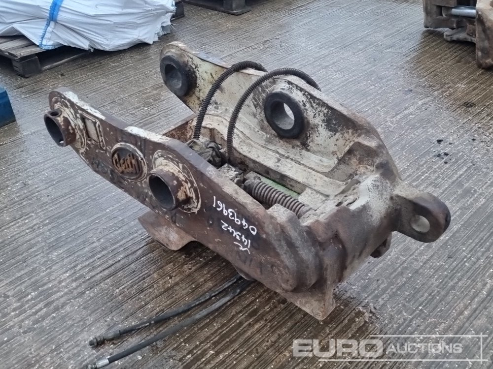 Geith Hydraulic Double Lock Quick Hitch 80mm Pin to suit 20 Ton Excavator - Брза спојка: слика 3 Geith Hydraulic Double Lock Quick Hitch 80mm Pin to suit 20 Ton Excavator - Брза спојка: слика 3