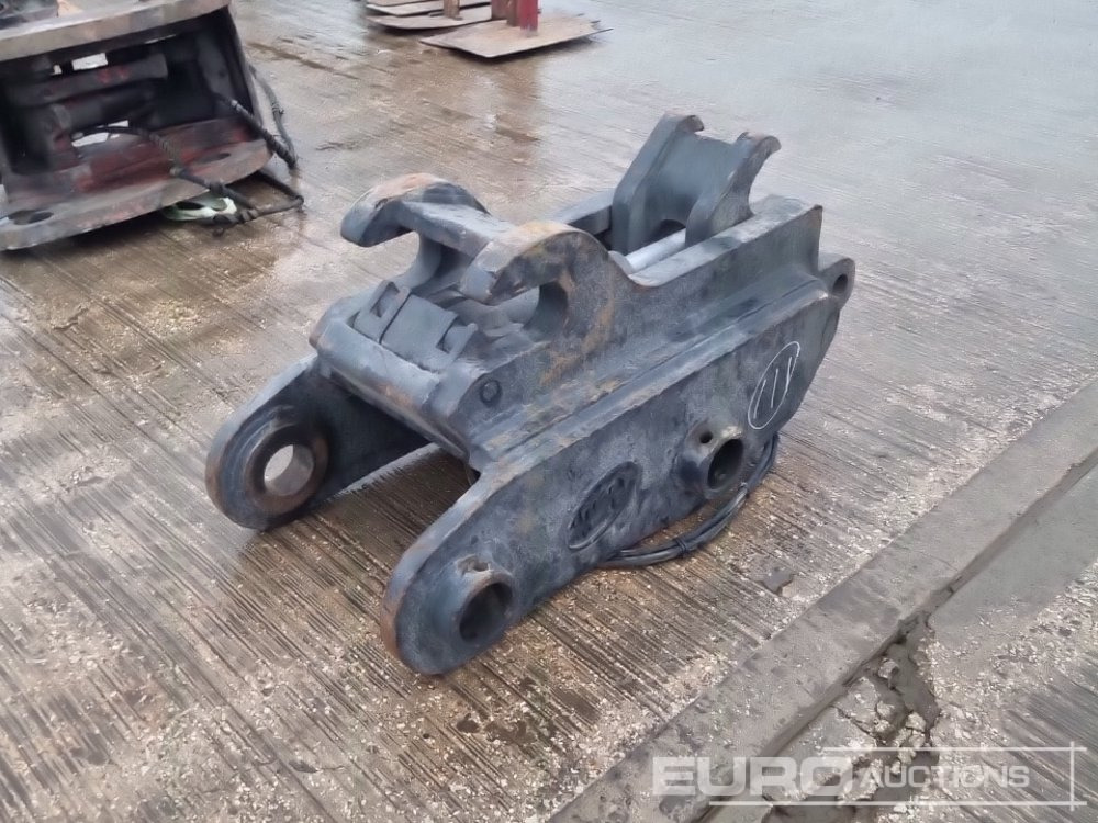 Geith Hydraulic Quick Hitch 80mm Pin to suit 20 Ton Excavator - Брза спојка: слика 1 Geith Hydraulic Quick Hitch 80mm Pin to suit 20 Ton Excavator - Брза спојка: слика 1