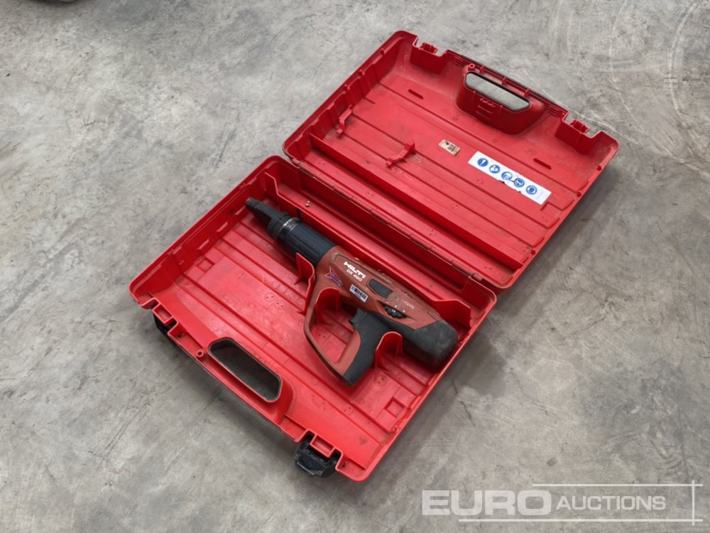 Hilti DX460 Nail Gun (Body & Case Only) - Градежна опрема: слика 1 Hilti DX460 Nail Gun (Body & Case Only) - Градежна опрема: слика 1