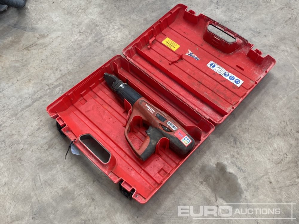 Hilti DX460 Nail Gun (Body & Case Only) - Градежна опрема: слика 1 Hilti DX460 Nail Gun (Body & Case Only) - Градежна опрема: слика 1