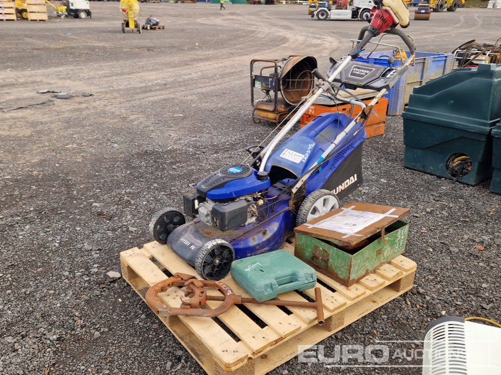 Hyundai Petrol Lawn Mower, Homeelite Strimmer, 6" Pipe Cutter, 240 Volt Drill, Pipeline Drilling Kit - Градежна опрема: слика 1 Hyundai Petrol Lawn Mower, Homeelite Strimmer, 6" Pipe Cutter, 240 Volt Drill, Pipeline Drilling Kit - Градежна опрема: слика 1