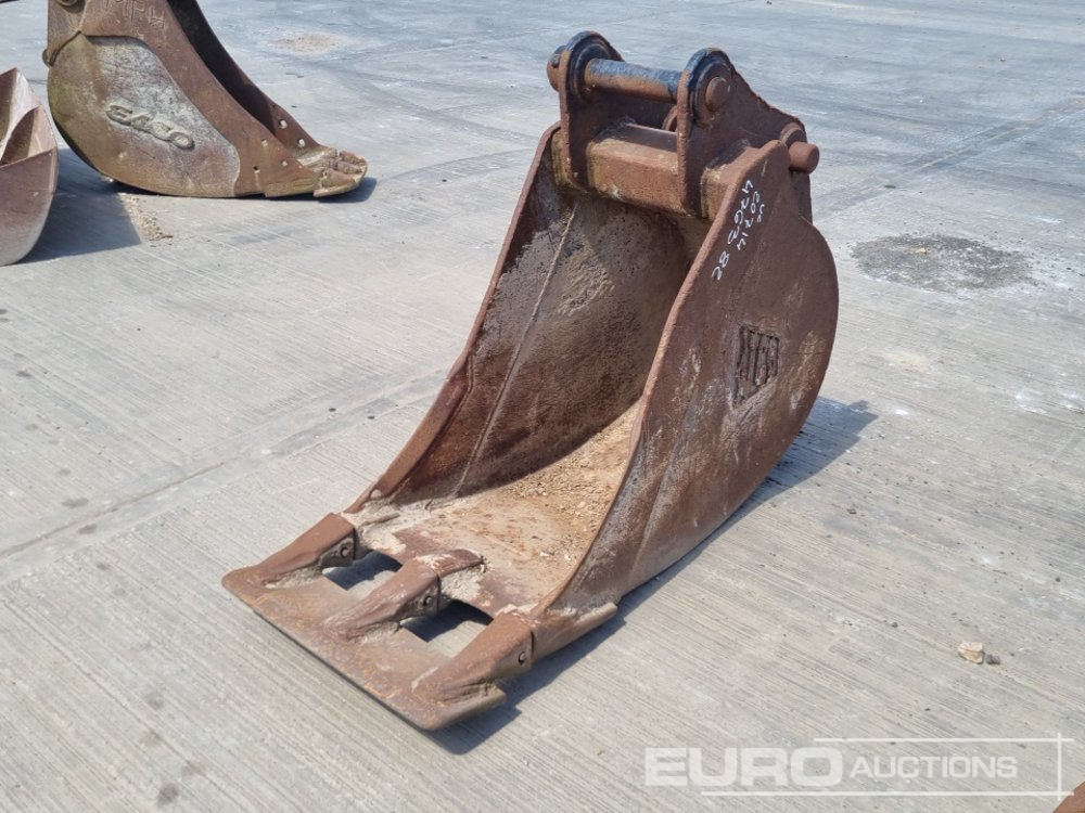 JCB 24" Digging Bucket 65mm Pin to suit 13 Ton Excavator - Корпа: слика 1 JCB 24" Digging Bucket 65mm Pin to suit 13 Ton Excavator - Корпа: слика 1
