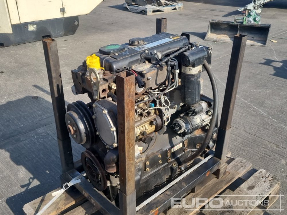 JCB 4 Cylinder Engine - Мотор: слика 1 JCB 4 Cylinder Engine - Мотор: слика 1