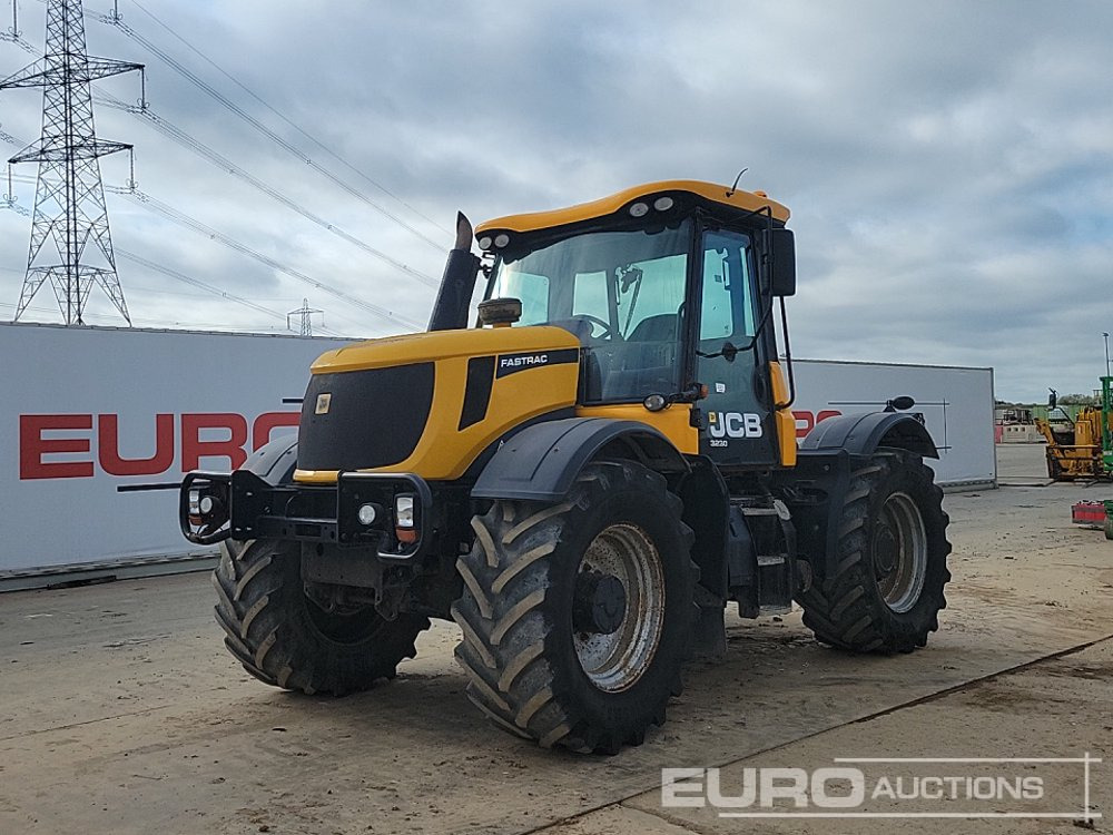 JCB FASTRAC 3230 - Трактор: слика 1 JCB FASTRAC 3230 - Трактор: слика 1