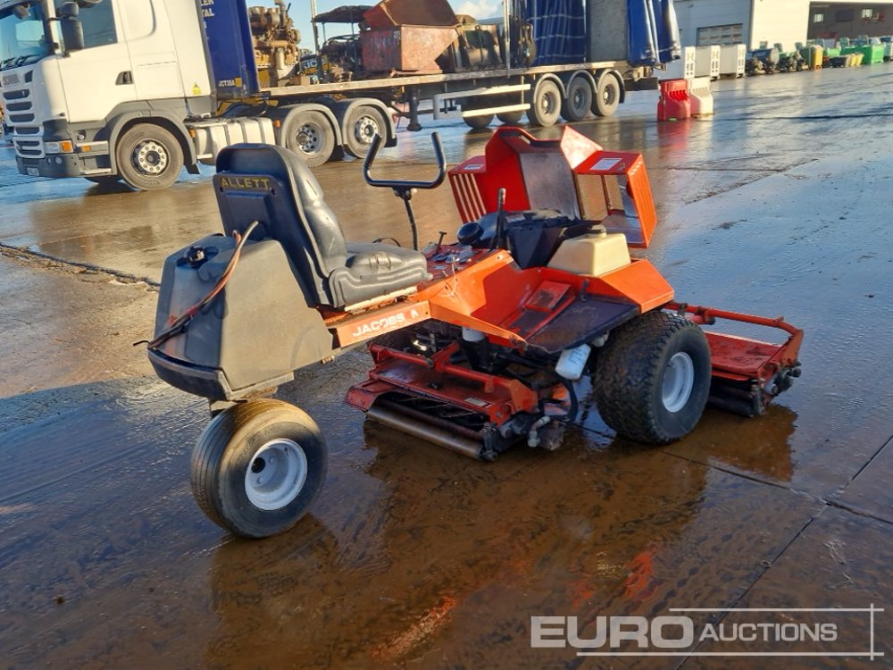Jacobsen Tri-King 1672D 3 Wheel 3 Gang Ride On Lawnmower - Градинарска косилка: слика 5 Jacobsen Tri-King 1672D 3 Wheel 3 Gang Ride On Lawnmower - Градинарска косилка: слика 5