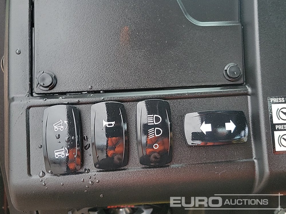 Сетеренско возило/ Квад John Deere XUV865M: слика 31 Сетеренско возило/ Квад John Deere XUV865M: слика 31