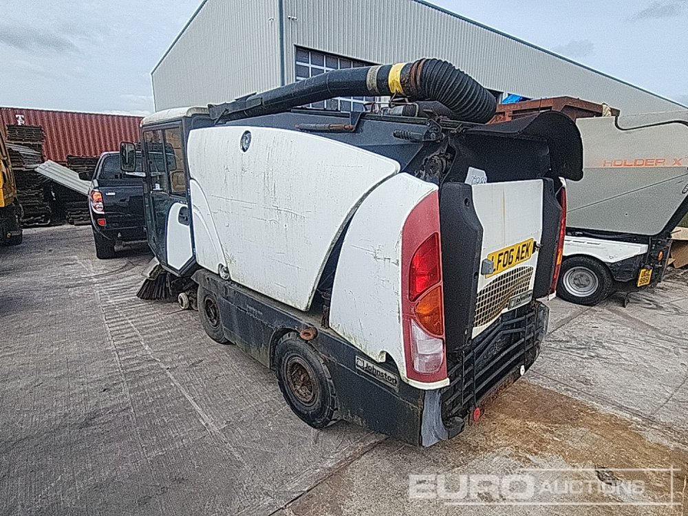 Johnston Sweeper 4x2 Road Sweeper - Возило за метење: слика 3 Johnston Sweeper 4x2 Road Sweeper - Возило за метење: слика 3