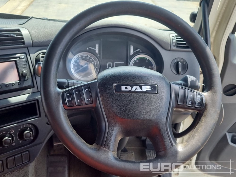 Камион влекач 2015 DAF CF460: слика 36