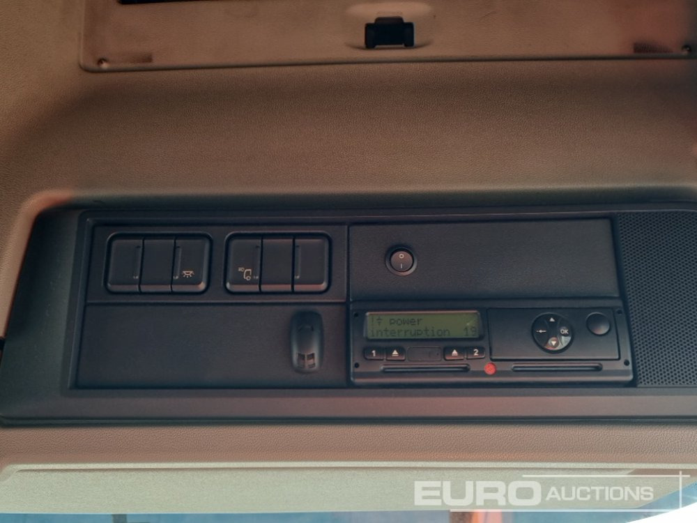 Камион влекач 2015 DAF CF460: слика 34