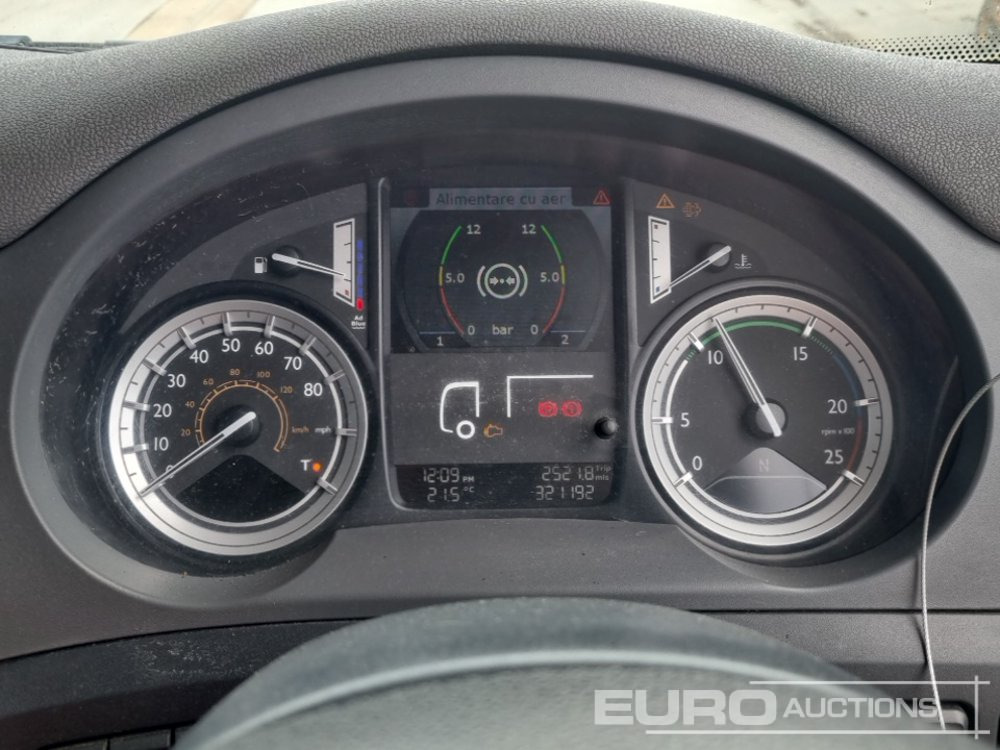 Камион влекач 2015 DAF CF460: слика 37