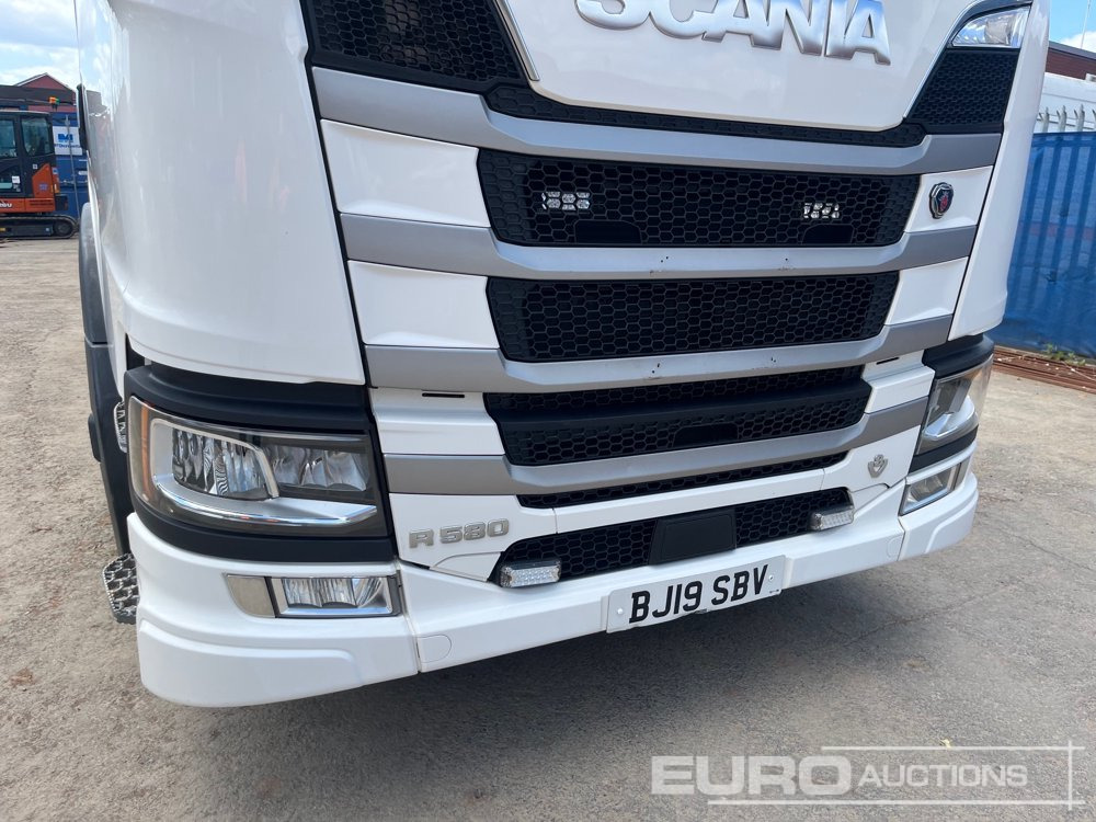 Камион влекач 2019 Scania R580 V8: слика 10