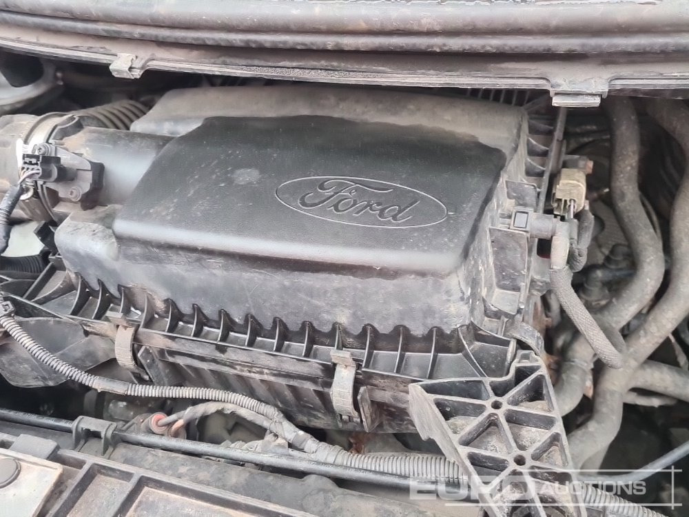 Комбе 2017 Ford Transit Custom 290: слика 16 Комбе 2017 Ford Transit Custom 290: слика 16