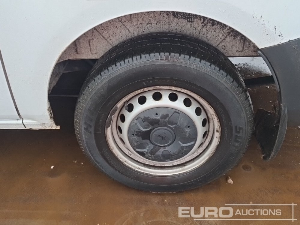 Комбе 2017 Ford Transit Custom 290: слика 10 Комбе 2017 Ford Transit Custom 290: слика 10