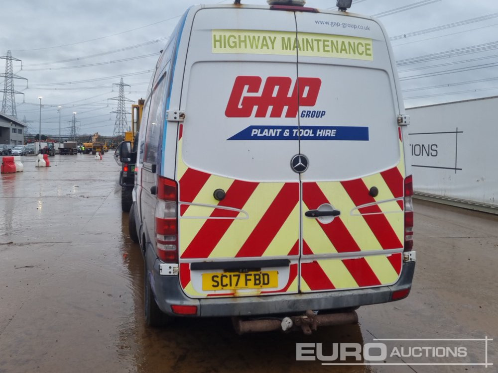 2017 Mercedes Sprinter 316CDI - Комбе: слика 4 2017 Mercedes Sprinter 316CDI - Комбе: слика 4