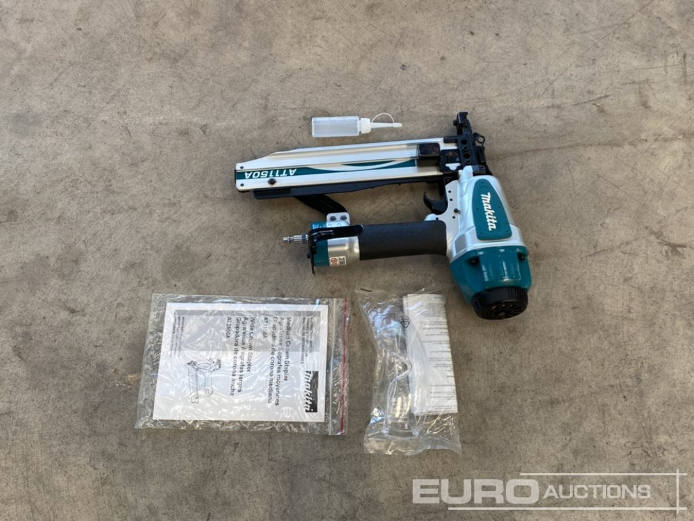 Makita AT1150A Pneumatic Nailer (Body Only) - Градежна опрема: слика 2 Makita AT1150A Pneumatic Nailer (Body Only) - Градежна опрема: слика 2