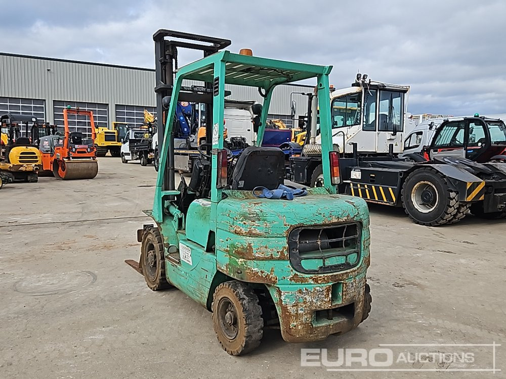 Mitsubishi FD25 - Дизел вилушкар: слика 3 Mitsubishi FD25 - Дизел вилушкар: слика 3