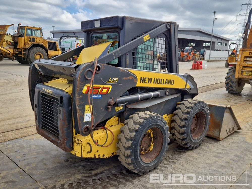 New Holland LS160 - Компактен натоварувач: слика 5 New Holland LS160 - Компактен натоварувач: слика 5