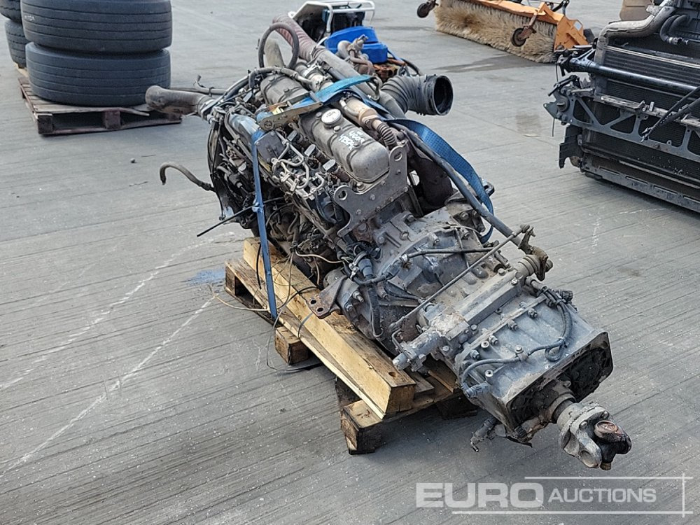 Renault 6 Cyinder Engine, Gearbox - Мотор: слика 3 Renault 6 Cyinder Engine, Gearbox - Мотор: слика 3