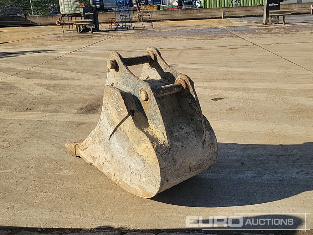 Rhinox 24" Digging Bucket 65mm Pin to suit 13 Ton Excavator - Корпа: слика 5 Rhinox 24" Digging Bucket 65mm Pin to suit 13 Ton Excavator - Корпа: слика 5