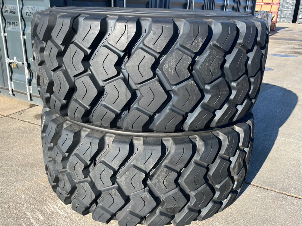 Rockbuster 29.5R25 TL E-4 Tyre to Suit Wheel Loader/Dump Truck (2 of) - Гума: слика 2 Rockbuster 29.5R25 TL E-4 Tyre to Suit Wheel Loader/Dump Truck (2 of) - Гума: слика 2