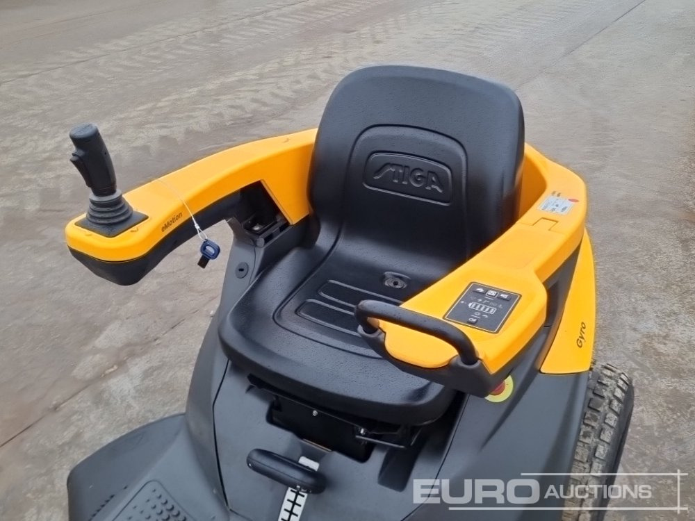 Градинарска косилка Stiga AM98 LI48V1: слика 14