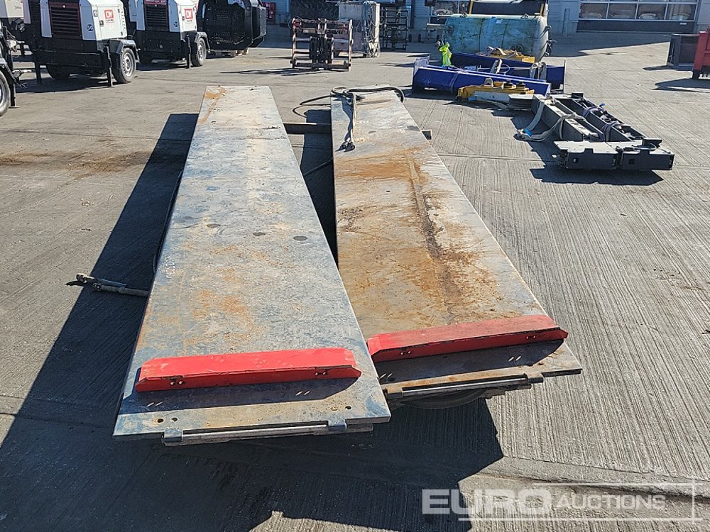 Tecalemit 230 Volt 4 Post HGV Lift - Опрема за работилница: слика 4 Tecalemit 230 Volt 4 Post HGV Lift - Опрема за работилница: слика 4