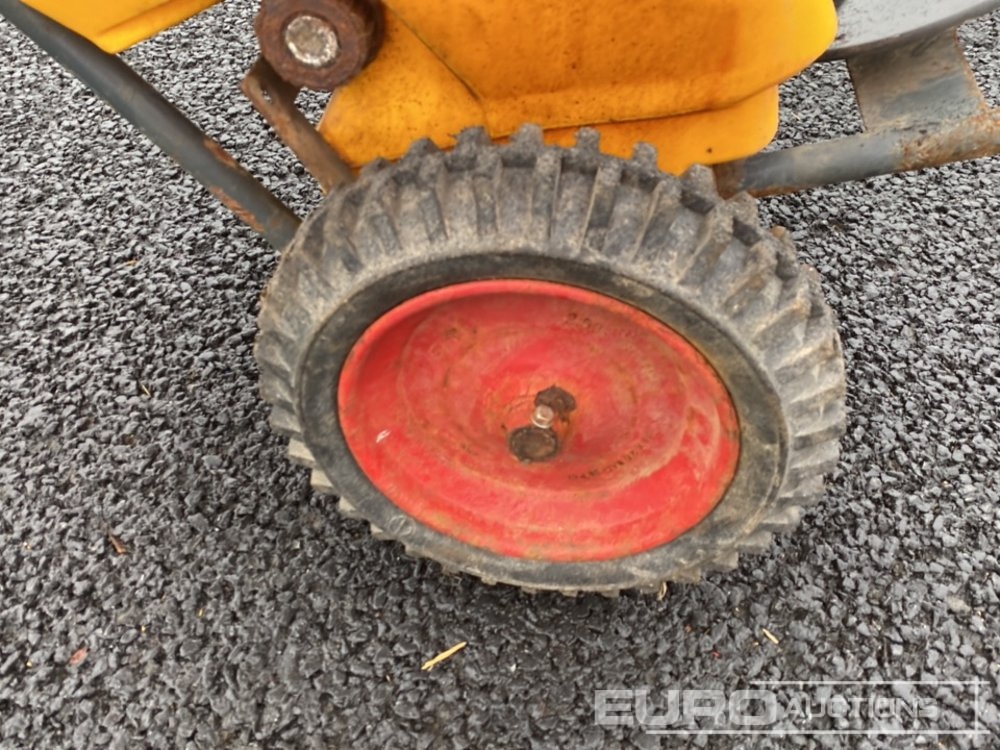 Turbo Cast 300 Pedestrian Salter - Градежна опрема: слика 5 Turbo Cast 300 Pedestrian Salter - Градежна опрема: слика 5