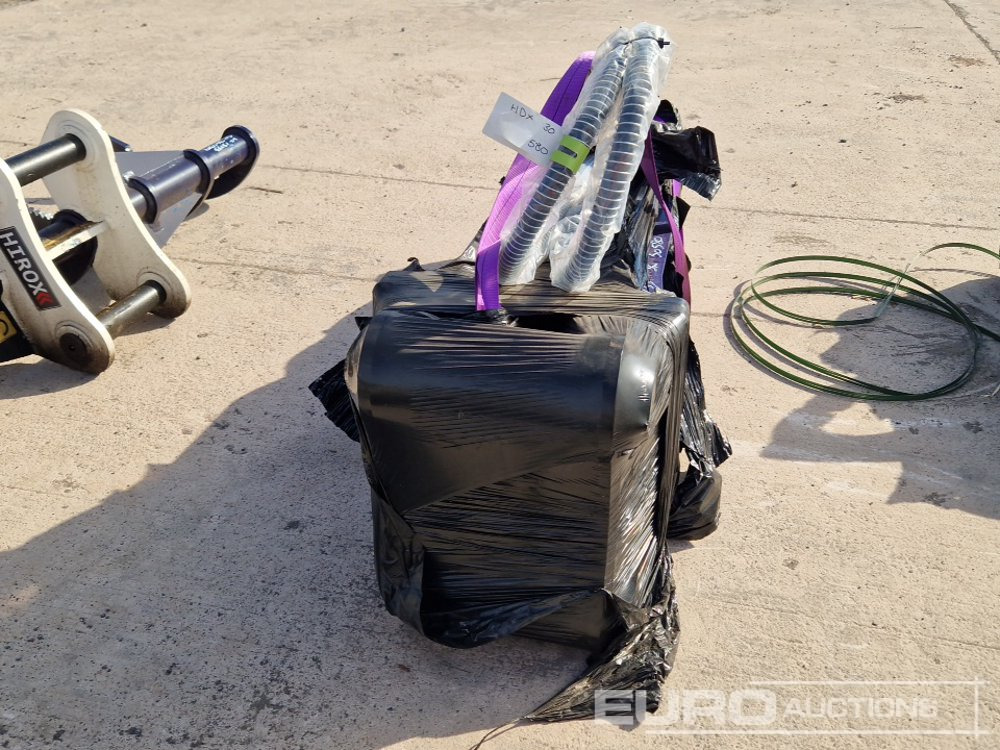 Unused 2025 Hirox HRX13-20 Hydraulic Breaker 65mm Pin to suit 13 Ton Excavator - Хидрауличен чекан: слика 4 Unused 2025 Hirox HRX13-20 Hydraulic Breaker 65mm Pin to suit 13 Ton Excavator - Хидрауличен чекан: слика 4