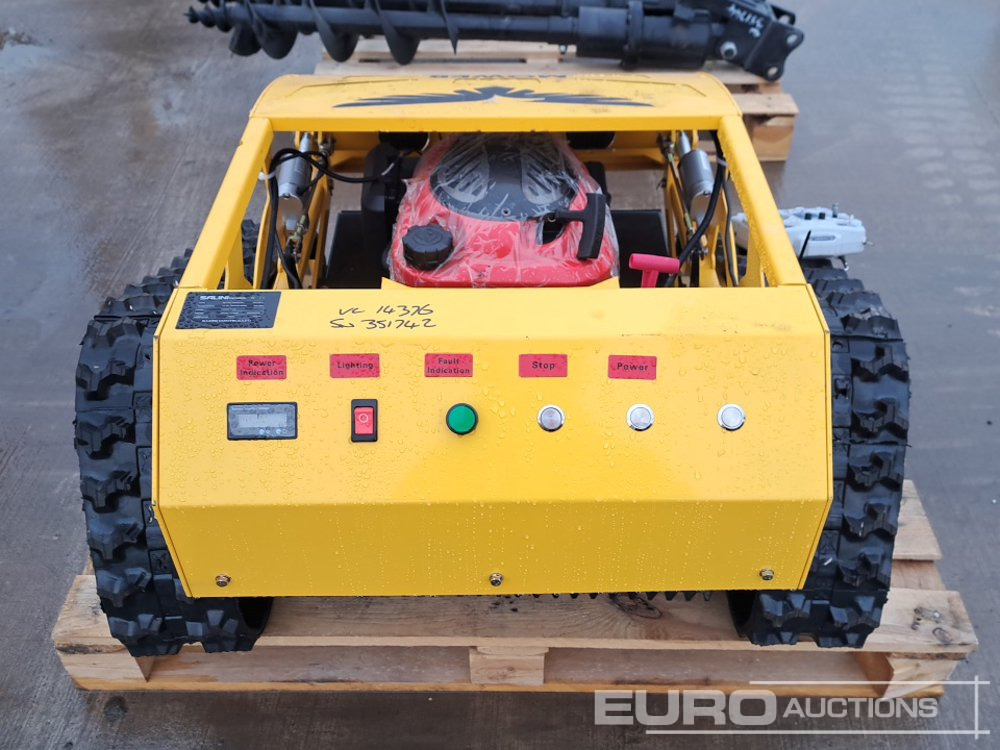 Unused 2025 Salini RC-900 Radio Controlled Tracked Lawnmower (Controls in Office) - Градинарска косилка: слика 4 Unused 2025 Salini RC-900 Radio Controlled Tracked Lawnmower (Controls in Office) - Градинарска косилка: слика 4