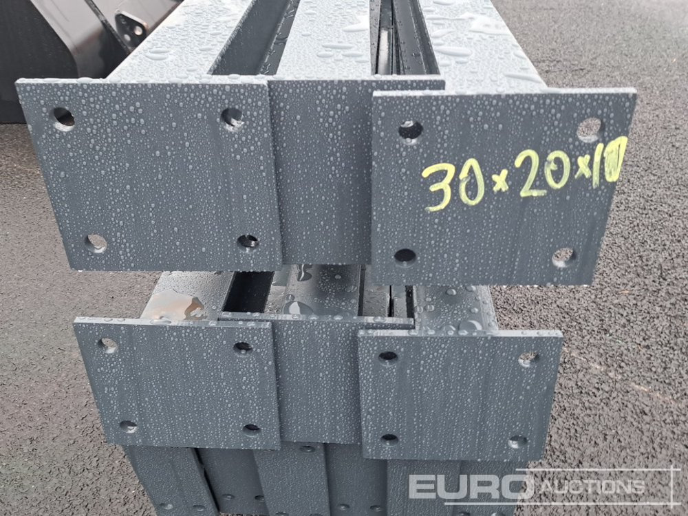 Unused 30' x 20' x 10' Steel Frame Building, 12.5 Roof Pitch, Purlin Cleats - Градежен контејнер: слика 5 Unused 30' x 20' x 10' Steel Frame Building, 12.5 Roof Pitch, Purlin Cleats - Градежен контејнер: слика 5