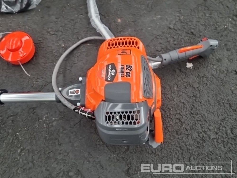 Опрема за работилница Unused Daewoo DABC520AV Petrol Strimmer: слика 7