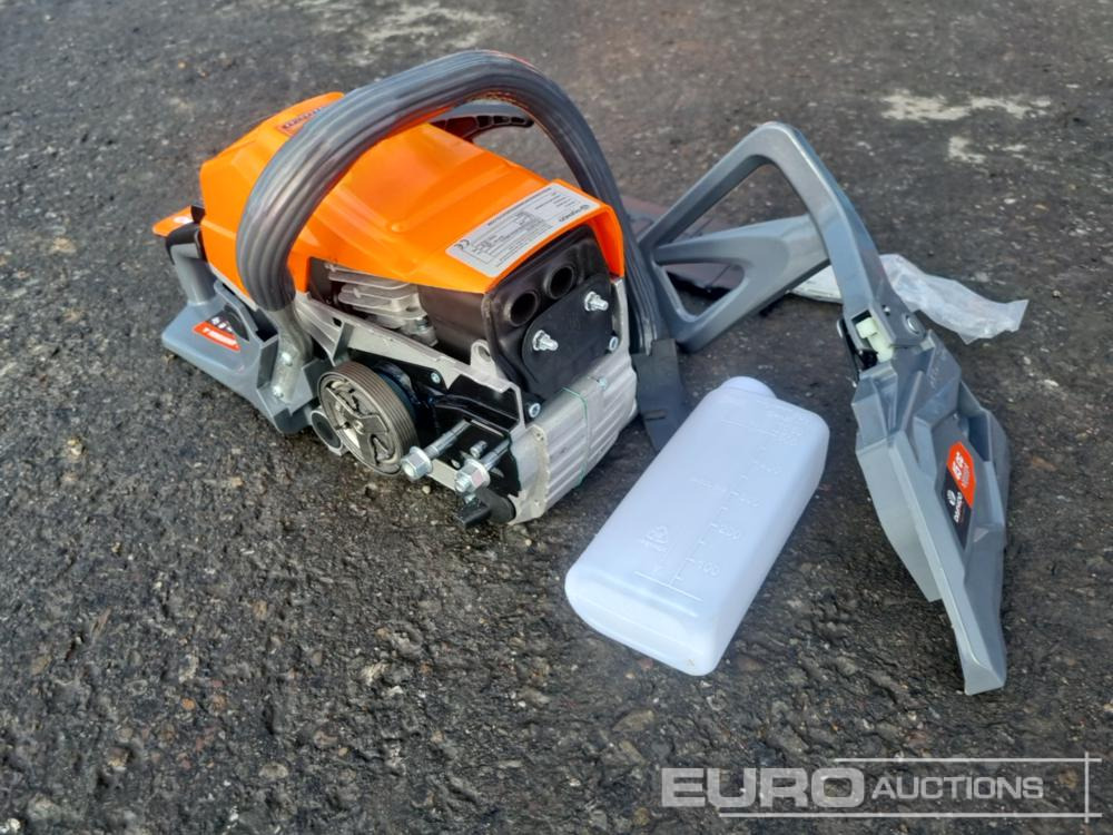 Unused Daewoo DACS5218 52cc 18" Petrol Chainsaw - Опрема за работилница: слика 2 Unused Daewoo DACS5218 52cc 18" Petrol Chainsaw - Опрема за работилница: слика 2