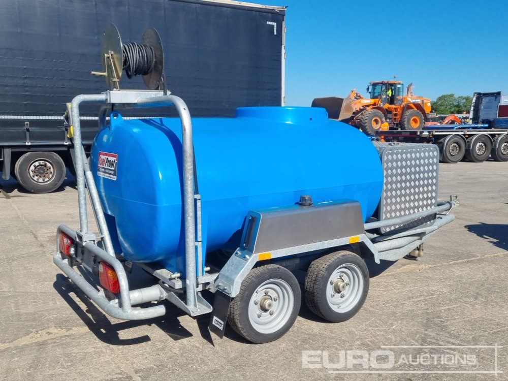 Unused Fuel Proof 2000 Litre Twin Axle Plastic Water Bowser, Karcher Petrol Hot Wash Pressure Washer, Honda Engine - Перач под висок притисок: слика 5 Unused Fuel Proof 2000 Litre Twin Axle Plastic Water Bowser, Karcher Petrol Hot Wash Pressure Washer, Honda Engine - Перач под висок притисок: слика 5