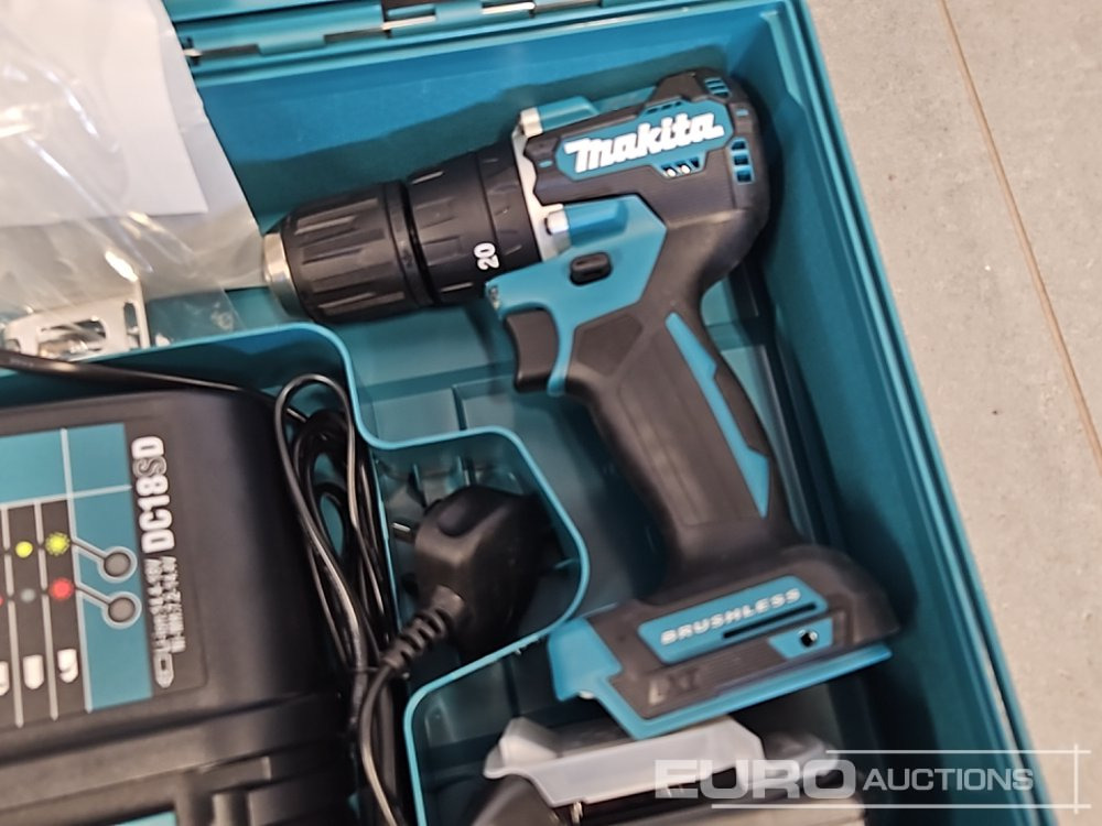Unused Makita DHP453 18V LXT Combi Dril, Makita DTD152 18V LXT Impact Driver, Battery, Charger, Bit Set - Опрема за работилница: слика 4 Unused Makita DHP453 18V LXT Combi Dril, Makita DTD152 18V LXT Impact Driver, Battery, Charger, Bit Set - Опрема за работилница: слика 4