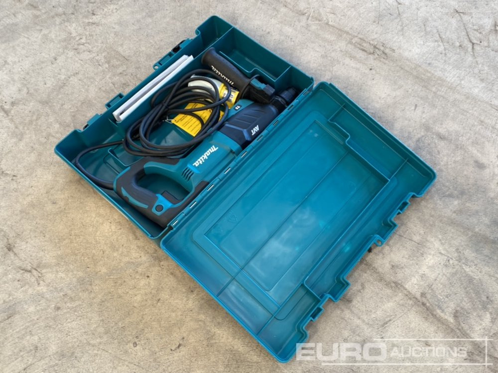 Unused Makita HR2641 SDS 110v 2 Speed Hammer Drill - Градежна опрема: слика 3 Unused Makita HR2641 SDS 110v 2 Speed Hammer Drill - Градежна опрема: слика 3