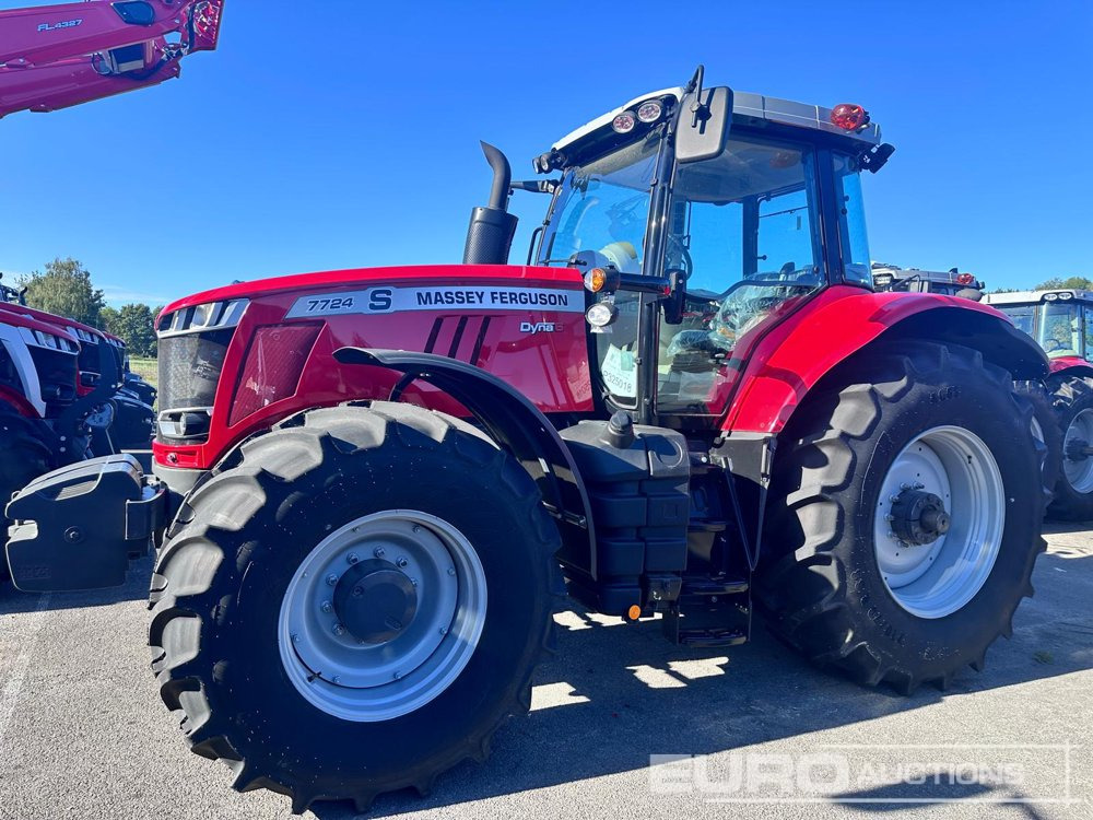 Unused Massey Ferguson 7724S - Трактор: слика 1 Unused Massey Ferguson 7724S - Трактор: слика 1