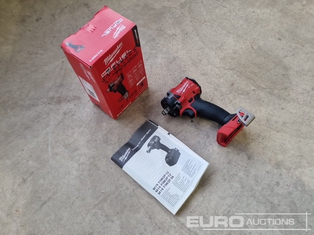 Unused Milwaukee M18 FIW2F12-0 18V FUEL Brushless Compact 1/2" Impact Wrench (Body Only) - Градежна опрема: слика 2 Unused Milwaukee M18 FIW2F12-0 18V FUEL Brushless Compact 1/2" Impact Wrench (Body Only) - Градежна опрема: слика 2