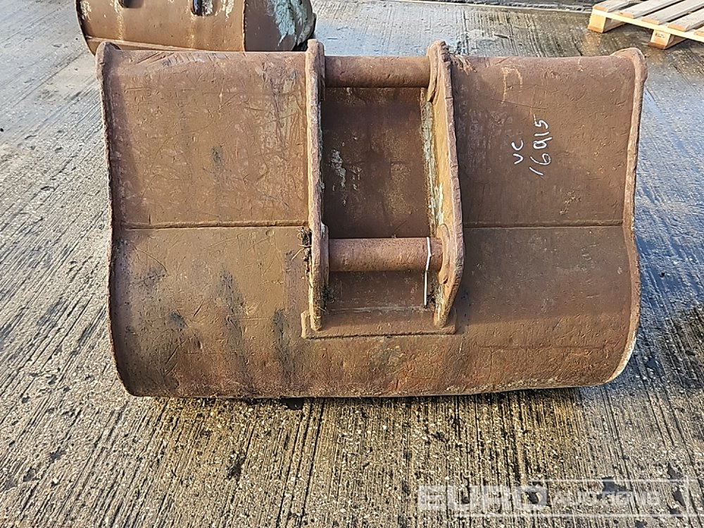 Volvo 46" Scoop Bucket 65mm Pin to suit 13 Ton Excavator - Корпа: слика 4 Volvo 46" Scoop Bucket 65mm Pin to suit 13 Ton Excavator - Корпа: слика 4