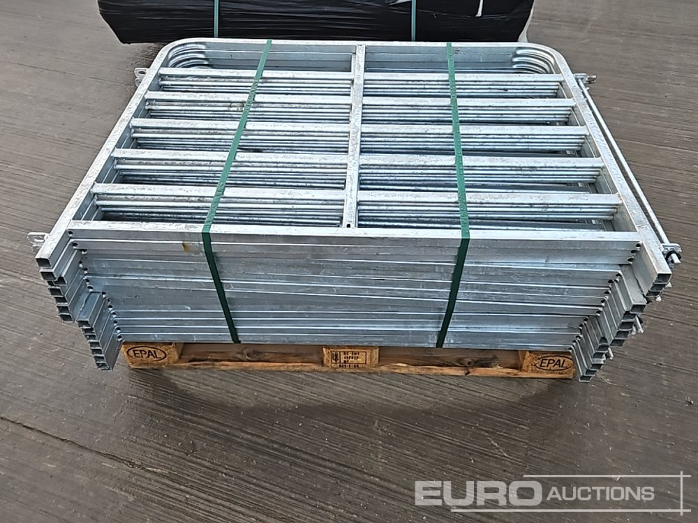 Unused 4' Galvanised Sheep Hurdle (16 of) - Земјоделска машина: слика 4 Unused 4' Galvanised Sheep Hurdle (16 of) - Земјоделска машина: слика 4