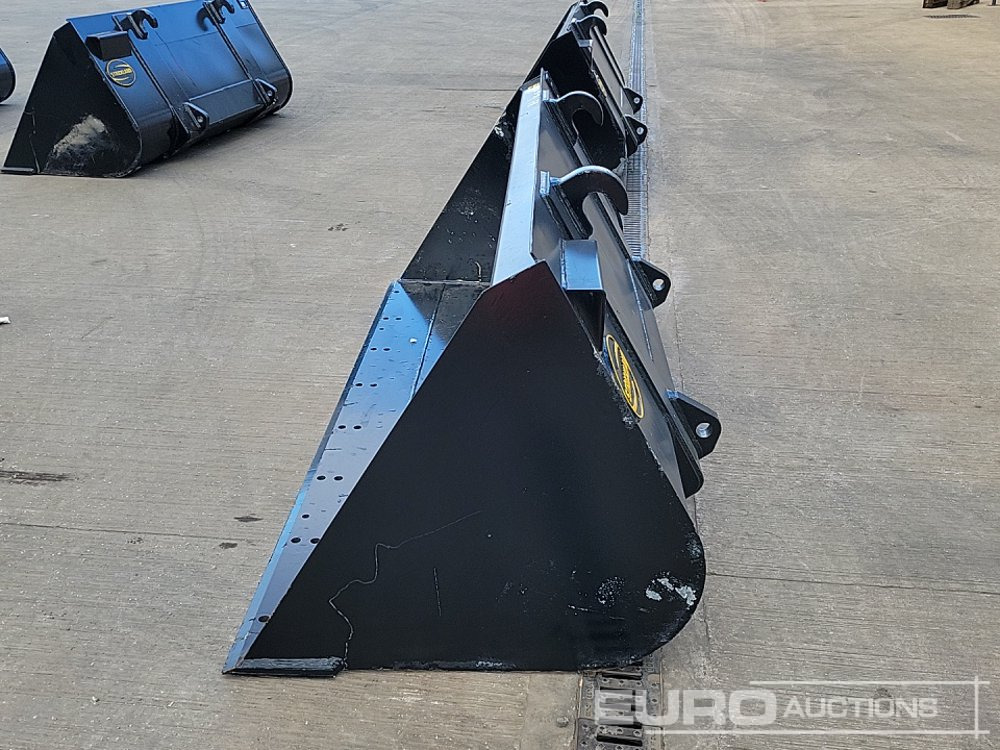 Unused Strickland 90" Loading Bucket to suit JCB Telehandler - Земјоделска машина: слика 2 Unused Strickland 90" Loading Bucket to suit JCB Telehandler - Земјоделска машина: слика 2