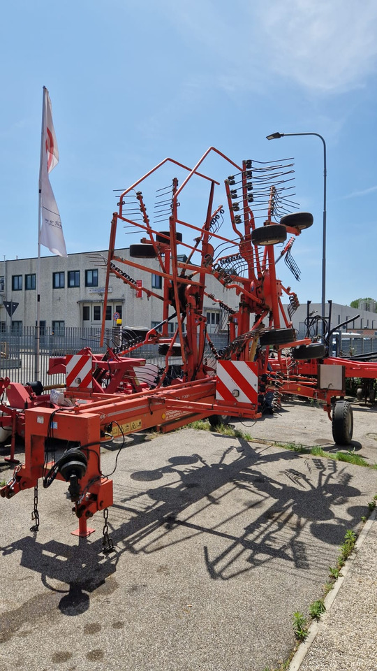 Ranghinatore usato Kuhn GA 7301 - Превртувач и гребло: слика 2 Ranghinatore usato Kuhn GA 7301 - Превртувач и гребло: слика 2