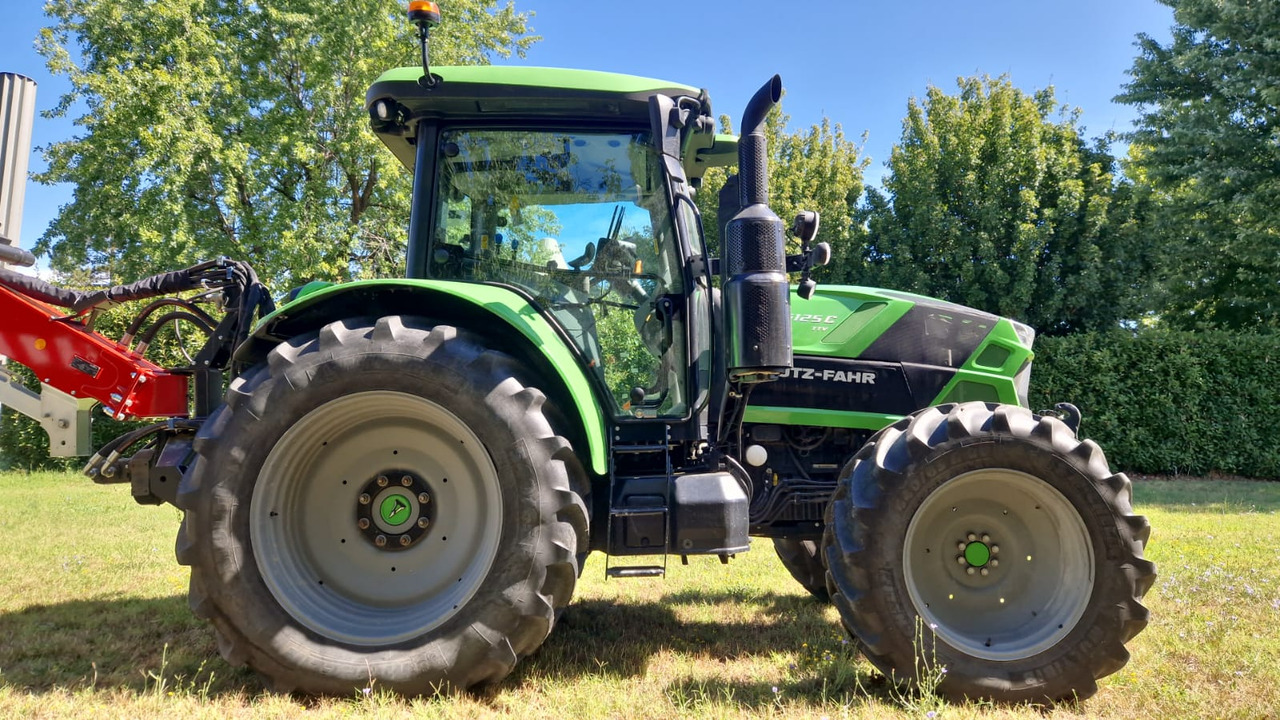 Trattore usato Deutz-Fahr 6125 C TTV - Трактор: слика 2 Trattore usato Deutz-Fahr 6125 C TTV - Трактор: слика 2