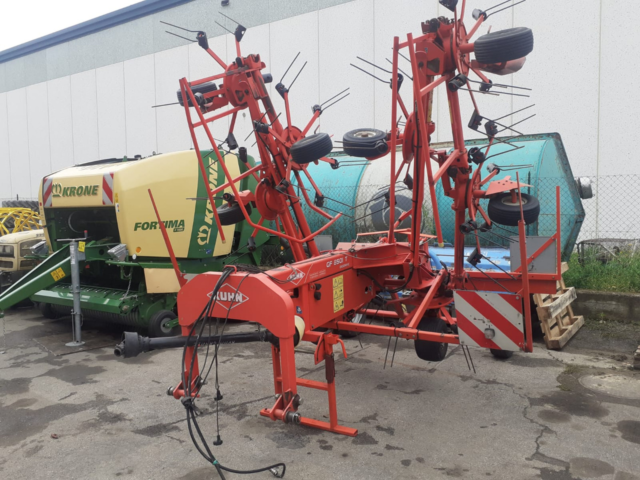 Voltafieno usato Kuhn GF 8501 T - Превртувач и гребло: слика 2 Voltafieno usato Kuhn GF 8501 T - Превртувач и гребло: слика 2