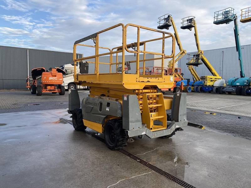 Haulotte Compact 12DX, Schaar hoogwerker, 4X4 Diesel - Дигачка платформа: слика 3 Haulotte Compact 12DX, Schaar hoogwerker, 4X4 Diesel - Дигачка платформа: слика 3