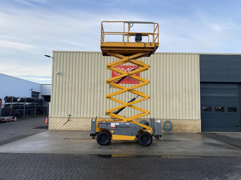 Дигачка платформа Haulotte Compact 12DX, Schaar hoogwerker, 4X4 Diesel: слика 9 Дигачка платформа Haulotte Compact 12DX, Schaar hoogwerker, 4X4 Diesel: слика 9