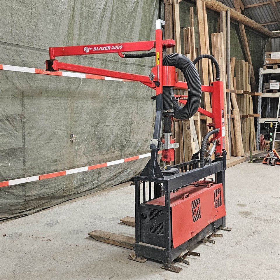 AL-LIFT BLAZER 2000 - Градежна опрема: слика 1 AL-LIFT BLAZER 2000 - Градежна опрема: слика 1