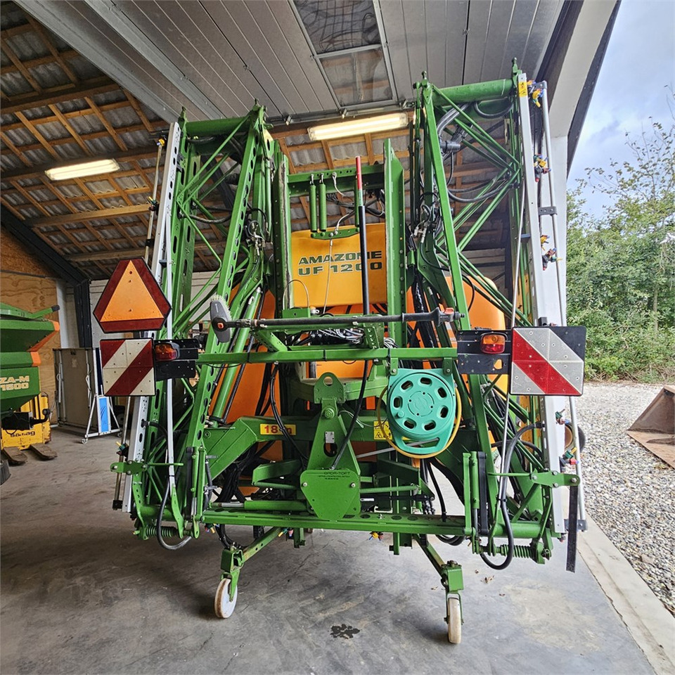 Amazone UF1200 - Распрскувач: слика 2 Amazone UF1200 - Распрскувач: слика 2