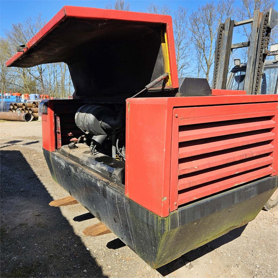 Atlas Copco XAS 146 - Компресор за воздух: слика 2 Atlas Copco XAS 146 - Компресор за воздух: слика 2